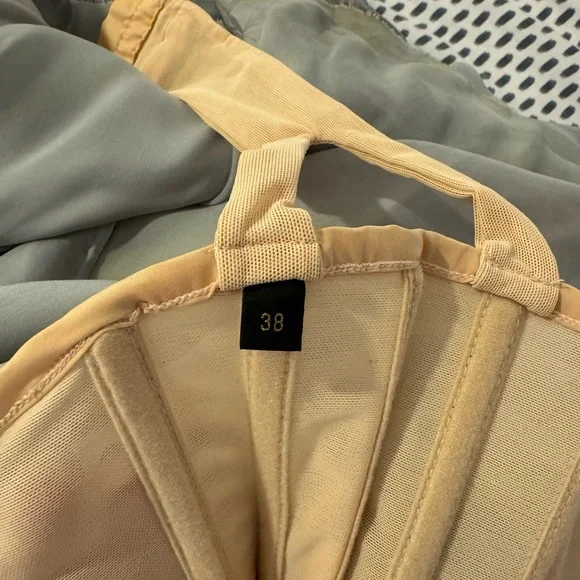 ROBERTO CAVALLI GRAY & FLORAL PEONT GOWN SIZE 38, STUNNING BALLGOWN - Picture 15 of 17